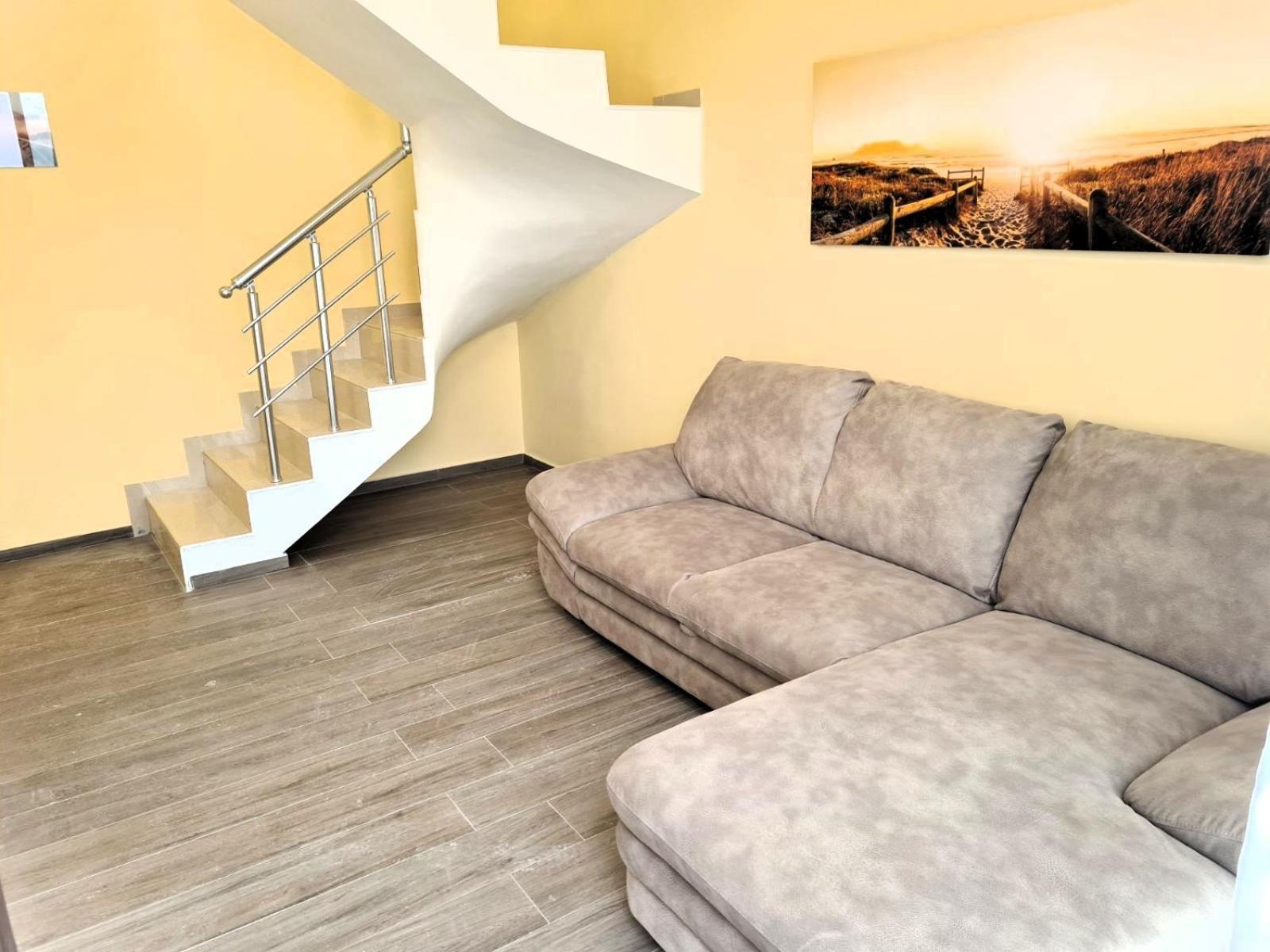 Apart-Hotel Panorama Sea Lux Primorsko Ngoại thất bức ảnh