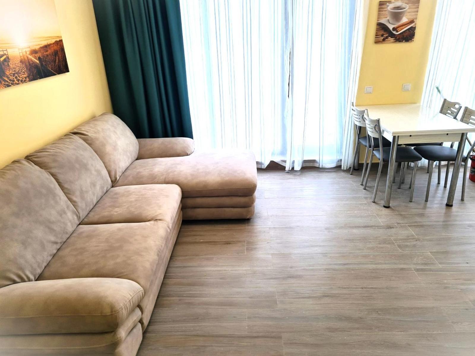 Apart-Hotel Panorama Sea Lux Primorsko Ngoại thất bức ảnh