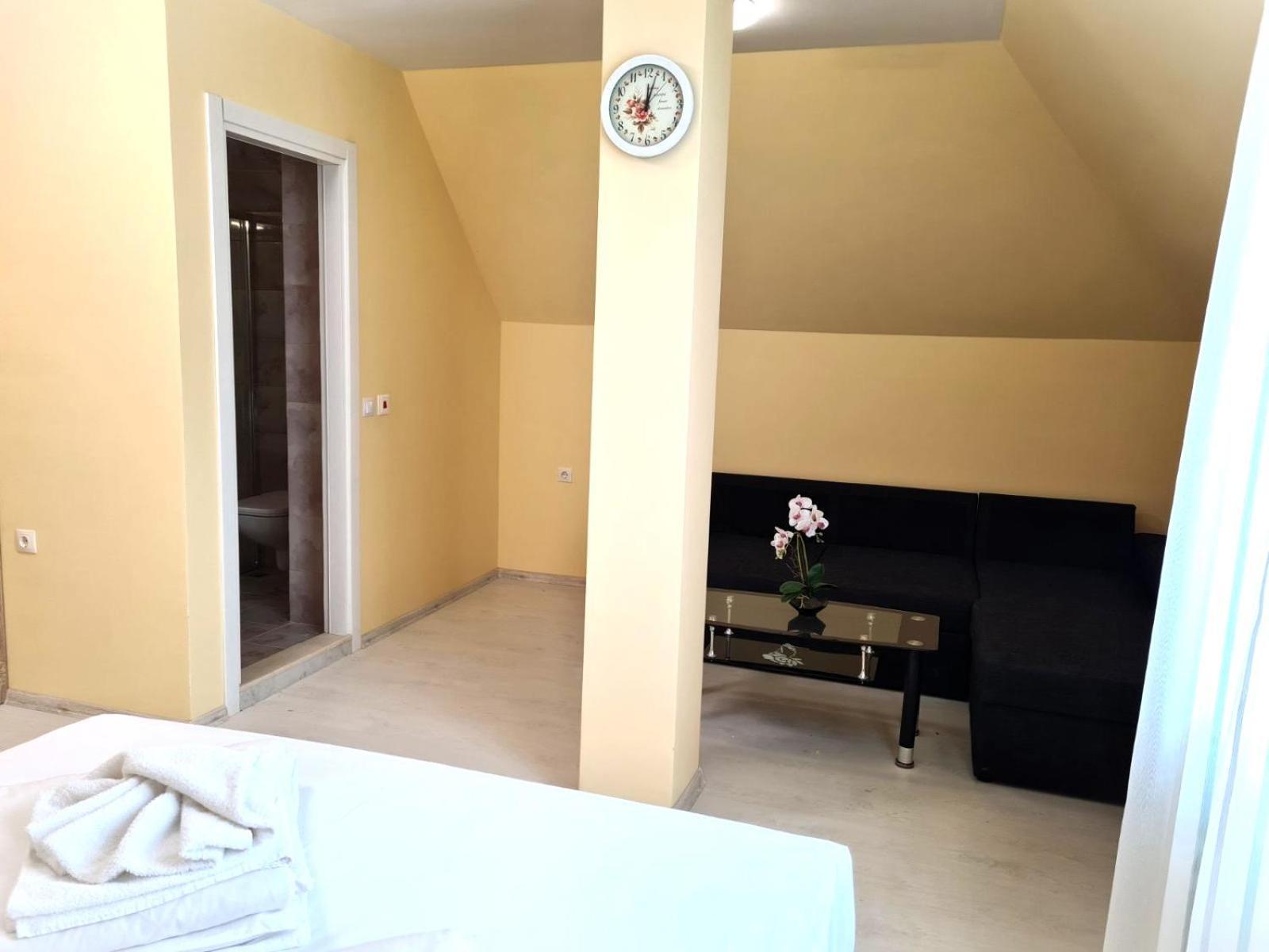 Apart-Hotel Panorama Sea Lux Primorsko Ngoại thất bức ảnh